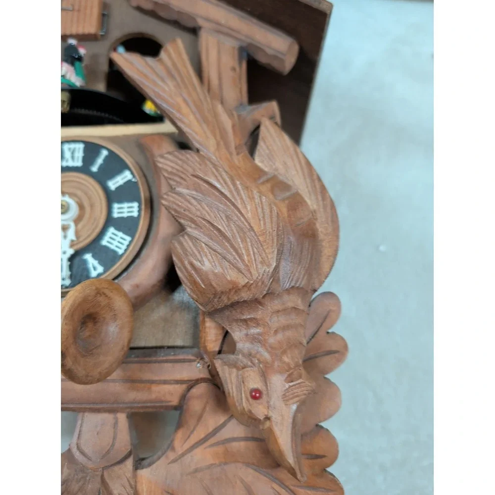 Vintage Cuendet‎ Swiss Musical Cuckoo Clock Hand Carved Wood Stag Hunter Scene